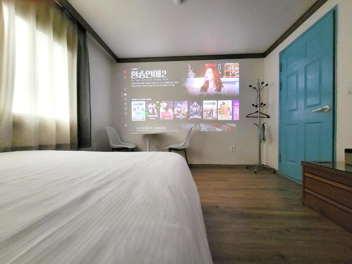 Top Island Hotel Jeju Bagian luar foto