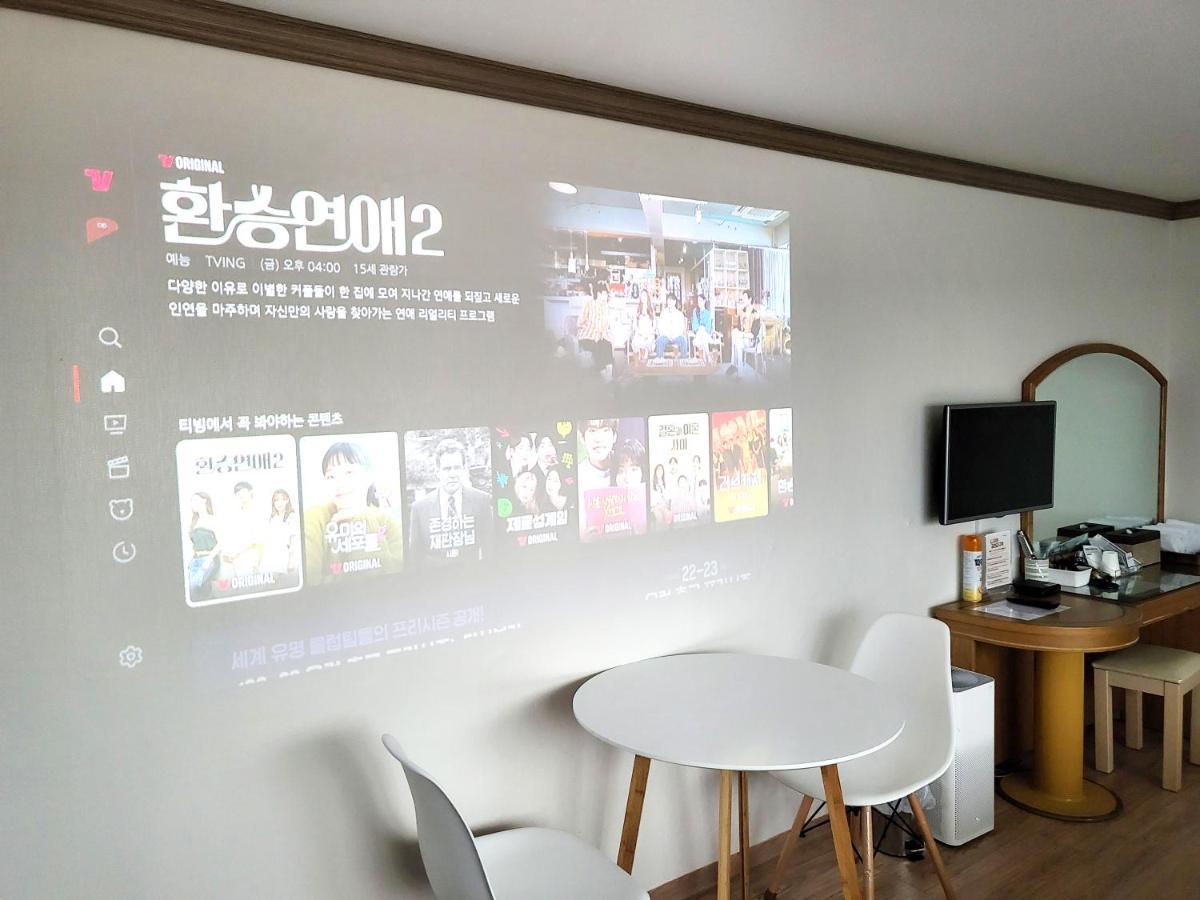 Top Island Hotel Jeju Bagian luar foto